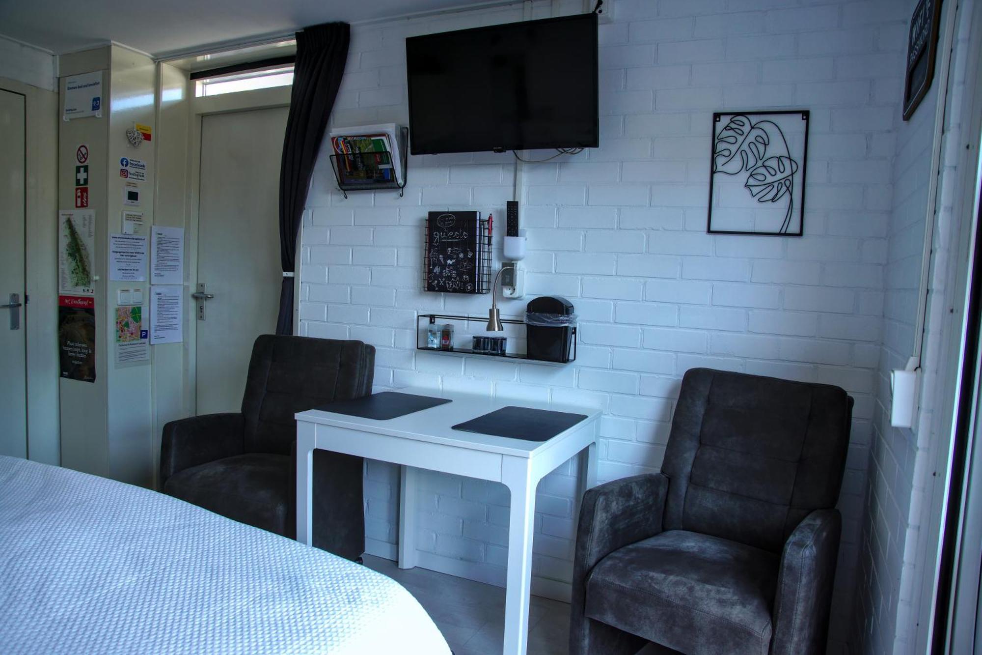Emmen Bed And Breakfast Екстер'єр фото