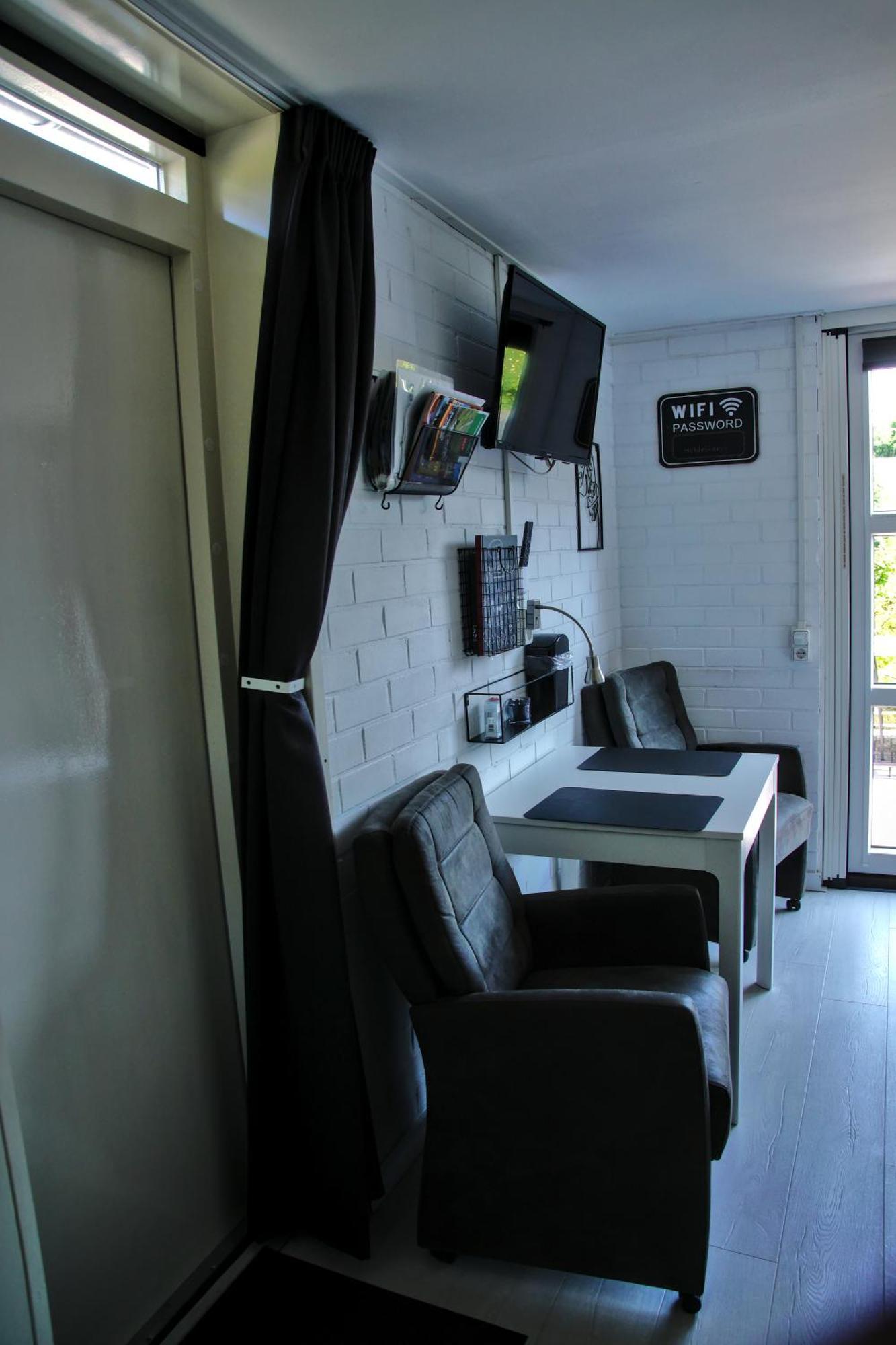 Emmen Bed And Breakfast Екстер'єр фото